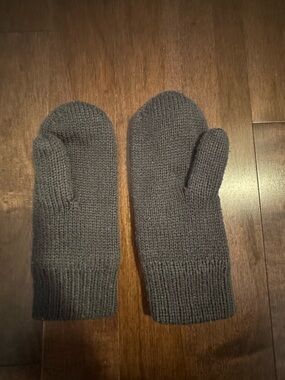 TNA Women’s Knit Mittens - Charcoal Gray